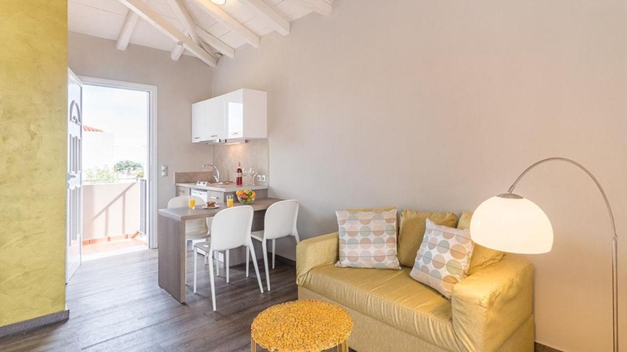 Blue Jasmine Hotel Skala  ภายนอก รูปภาพ